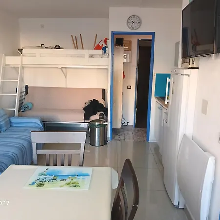 L'appart Suspendu Sur Le Port Apartment *